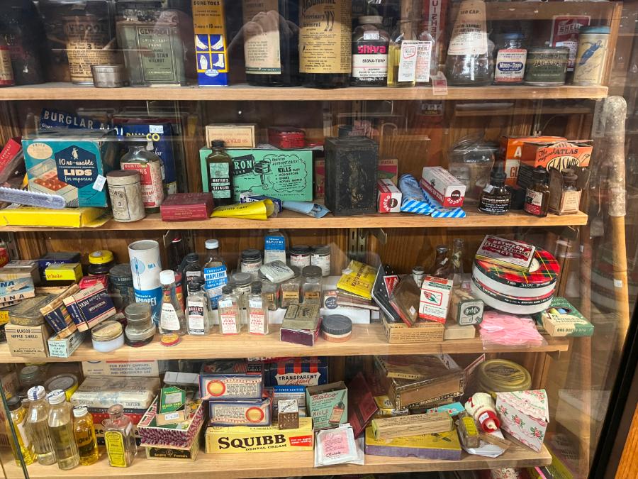 Advertising Collectible Packaging Herbs Foods Medicine Boxes Cans Bottles