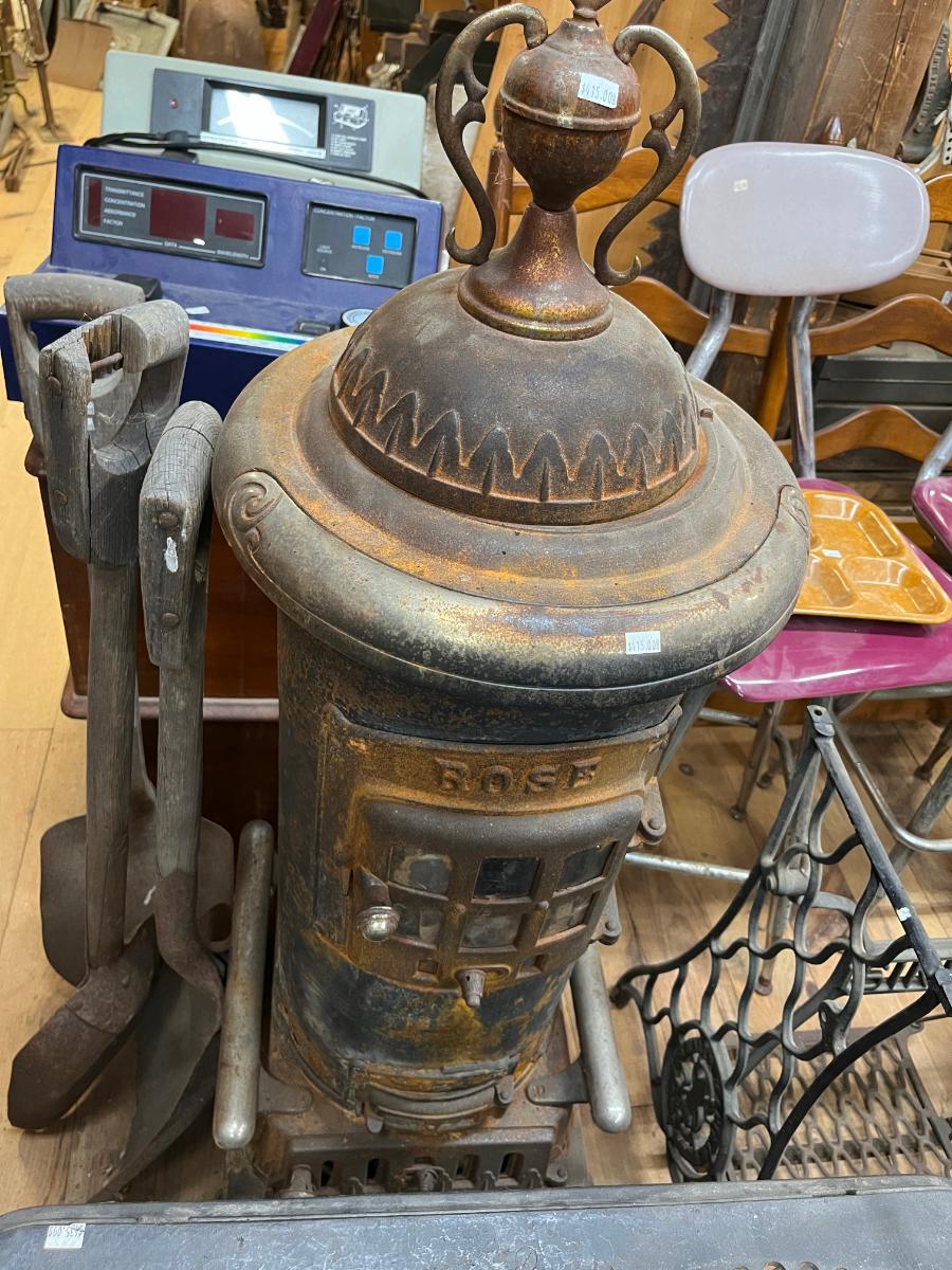 Vintage 1900 Rose Cast Iron Steel Barrel Upright One-room Coal and Wood Stove